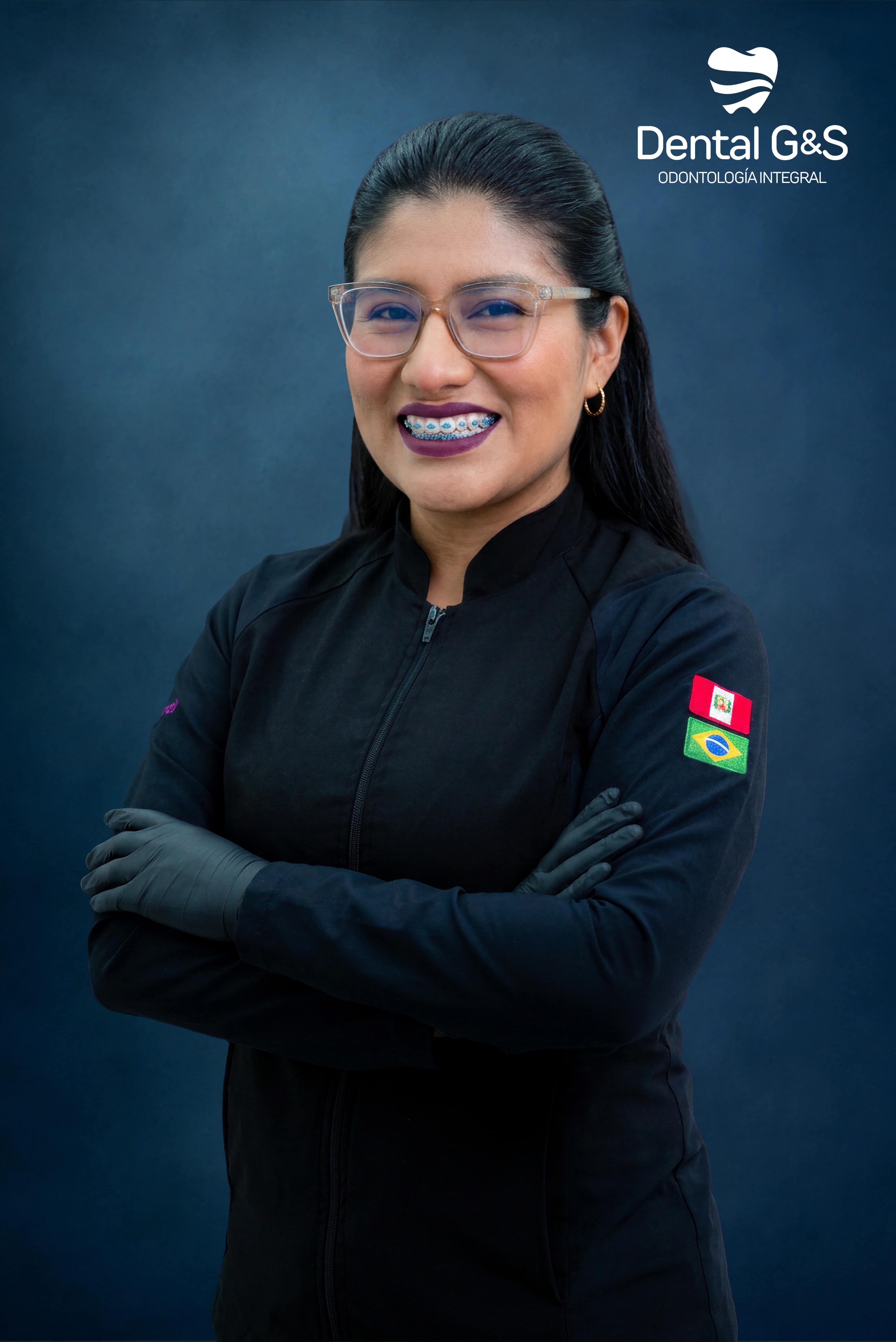 Dra. Deysi Espinoza, odontóloga del equipo Dental G&S.